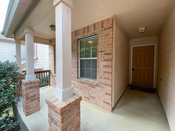 3rd image of 6707 Clovis Ct