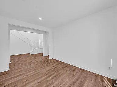 4th image of 34269 Chenille St