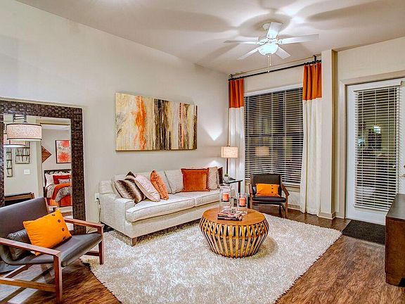 3rd image of 1144 N Madison Ave #501