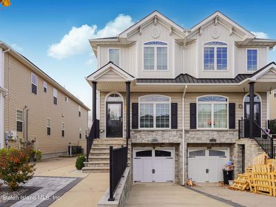 20 Berkshire Ln, Staten Island, NY, 10309