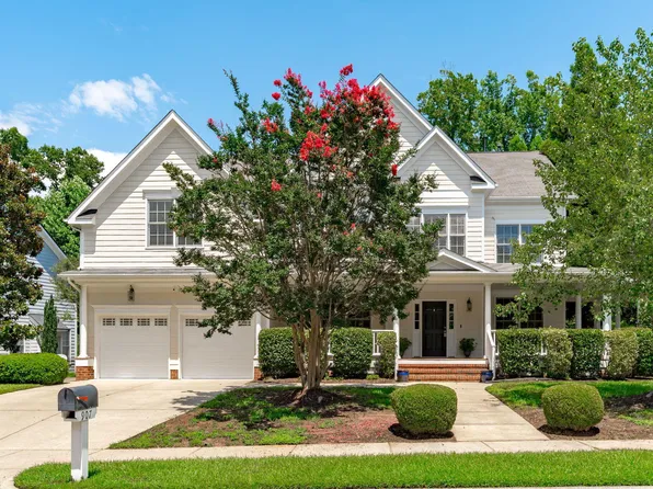 907 Grogans Mill Dr, Cary, NC 27519