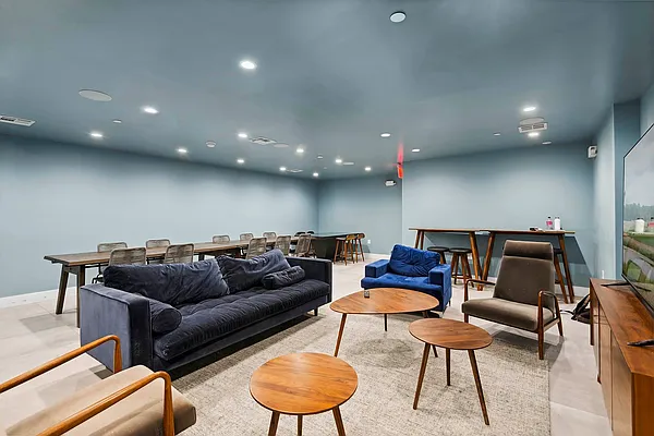 Rented by TorsX Inc | media 35