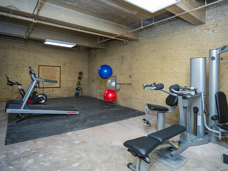 MC Kiser Lofts — Photo 55