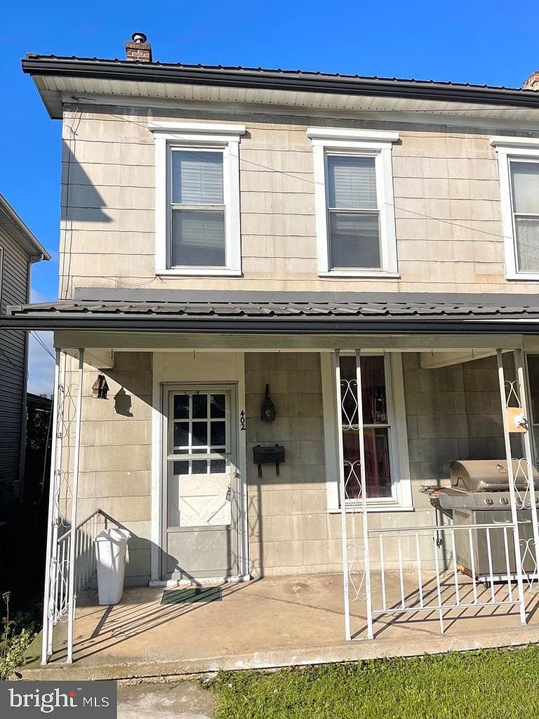 402 Locust St, Burnham, PA 17009 Zillow