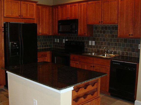 Kitchen (2nd floor)