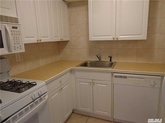1st image of 137 Bailey Ct