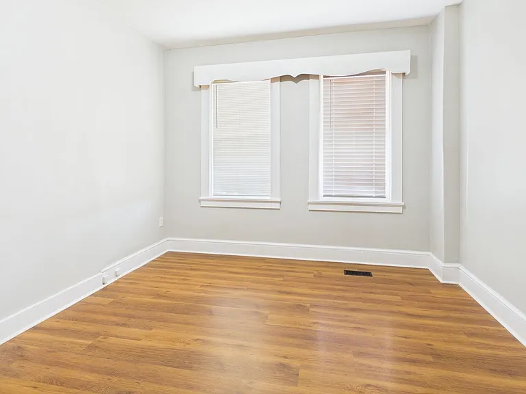 512 Maple St — Photo 8