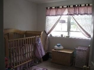 9 Sharon St, Tewksbury, MA 01876