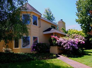 903 Mystic Dr, Grants Pass, OR