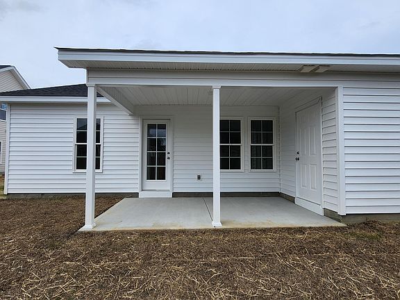 3rd image of 817 Sarah Rebecca Drive #B