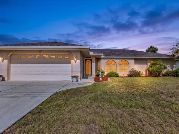 29 Seasons Dr, Punta Gorda, FL 33983