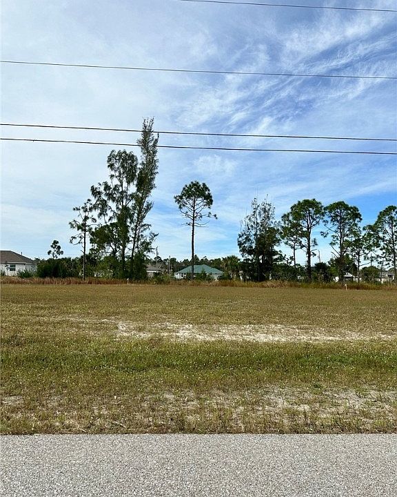 2nd image of 3334 NE 9th Pl