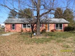 111 Arthur Dr, Thomasville, NC 27360