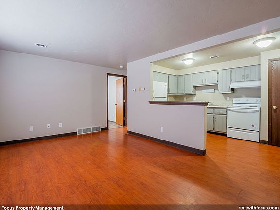 3rd image of 2265 Farlin Ave #6