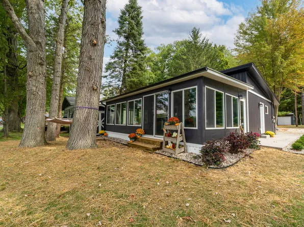 50 E Baseline Rd, Allegan, MI 49010