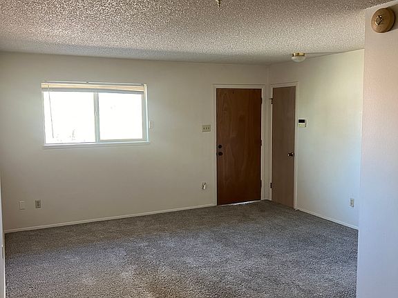 4th image of 2070 Boise Dr