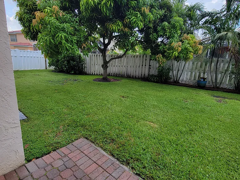 13847 NW 22nd Ct — Photo 14