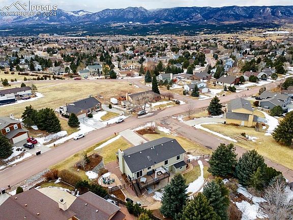 5th image of 580 Wuthering Heights Dr