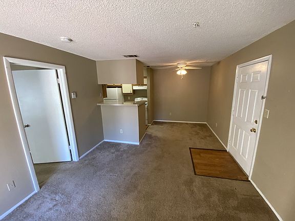 3rd image of 232 Afton Sq Unit 204