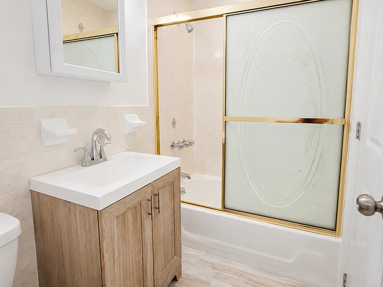 461 Pulaski St #1B — Photo 7