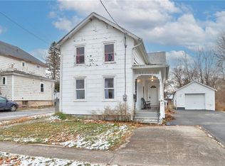 19 Clinton St, Geneva, NY 14456