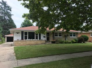 7915 17th Ave, Kenosha, WI 53143