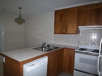 3rd image of 1113 G5 Grovemont Dr