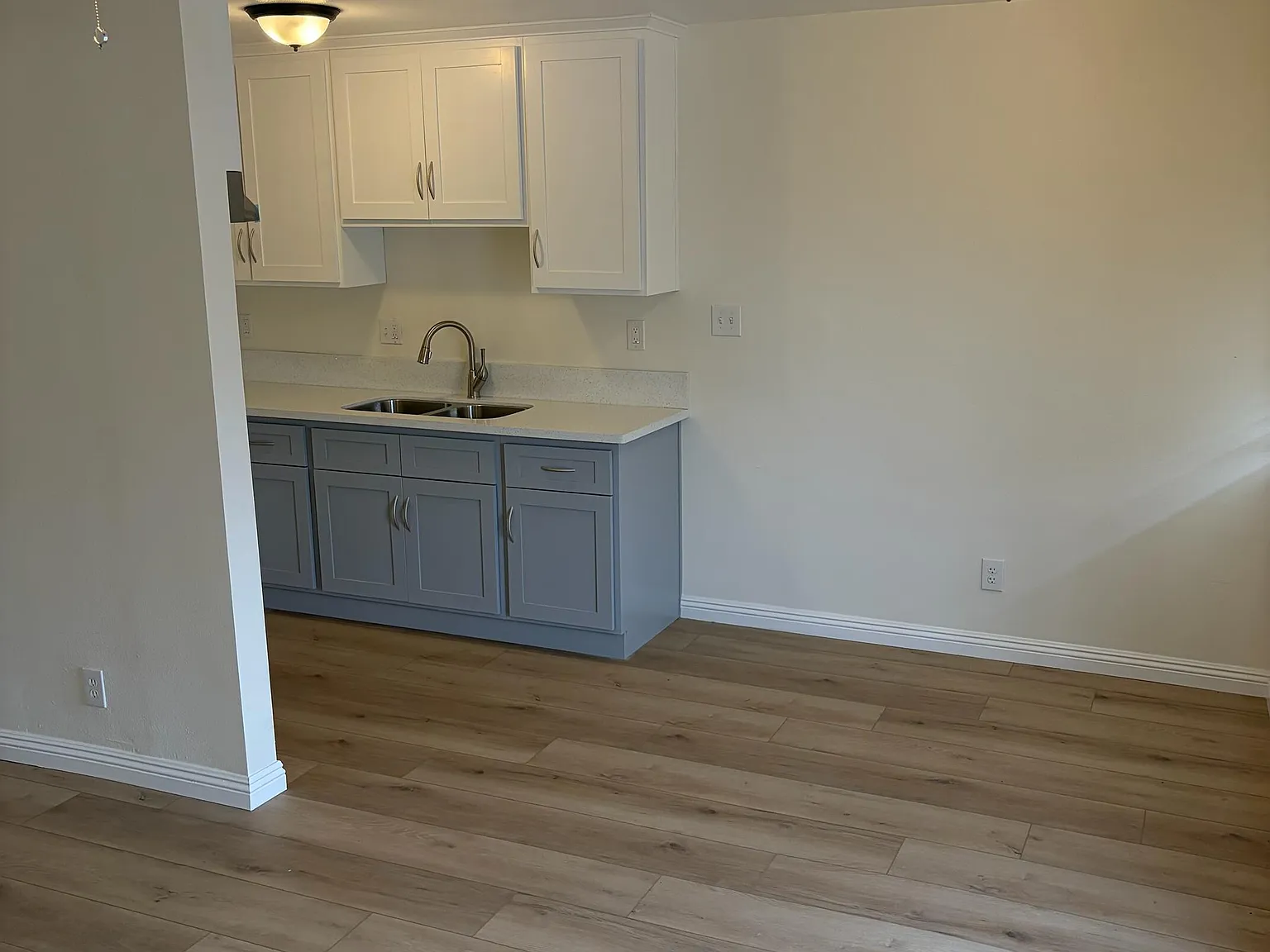 2 bed, 550 sqft, $1,700 — Photo 2
