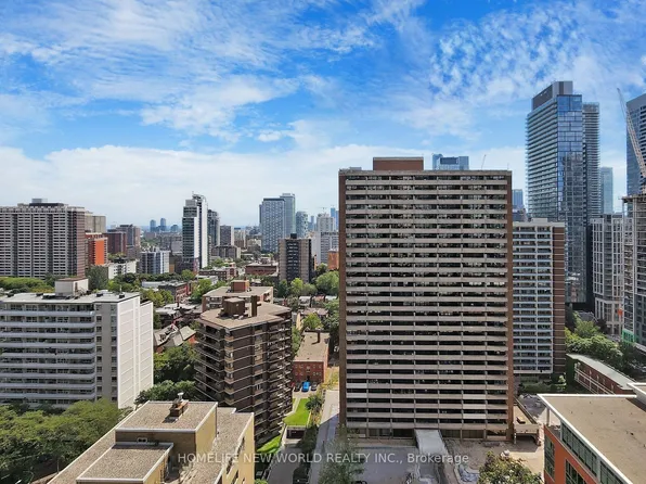 45 Charles St E, Toronto, ON