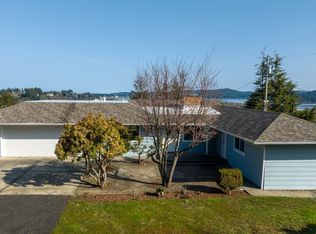 546 Fir Ave, Coos Bay, OR
