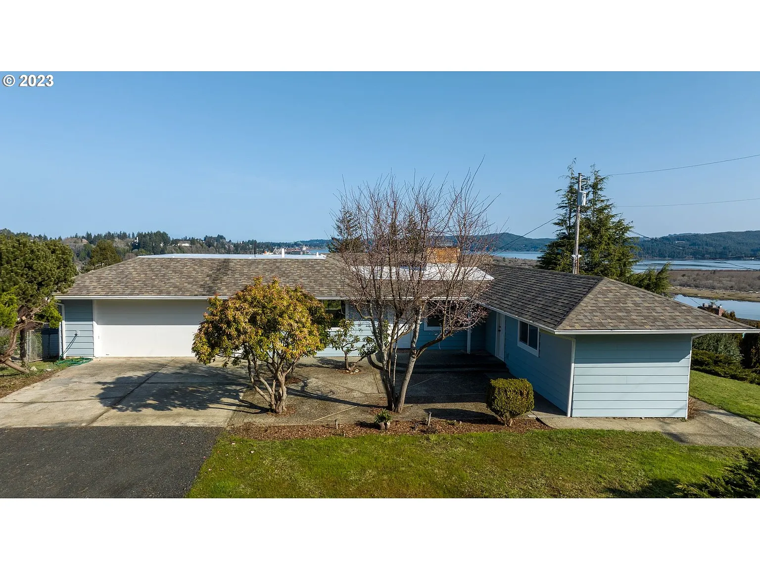546 Fir Ave photo 1