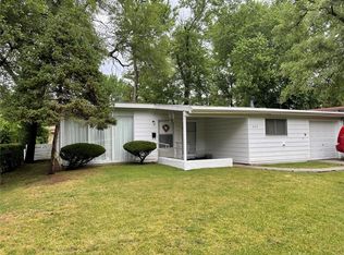 8313 Woodhurst Dr, Saint Louis, MO 63134