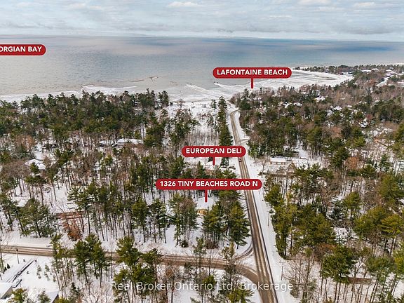 3rd image of 1326 Tiny Beaches Rd N