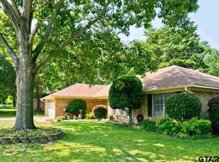 6013 Huntington Dr, Tyler, TX 75703