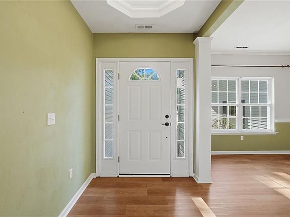 5th image of 440 Evergreen Way