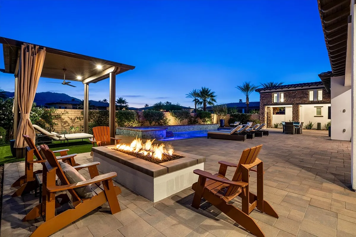 4 bed, 4154 sqft, $25,000 — Photo 4