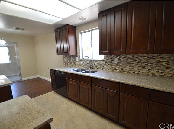 4th image of 25184 Dana Ln