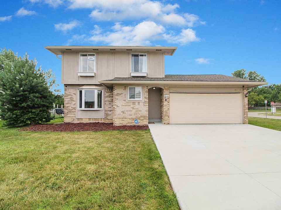 1st image of 43729 Fleetwood Dr