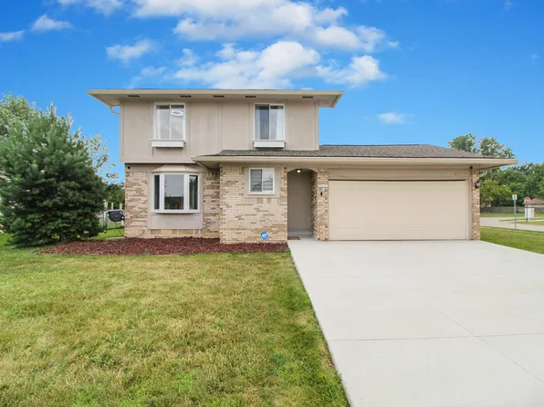 43729 Fleetwood Dr, Canton, MI 48187