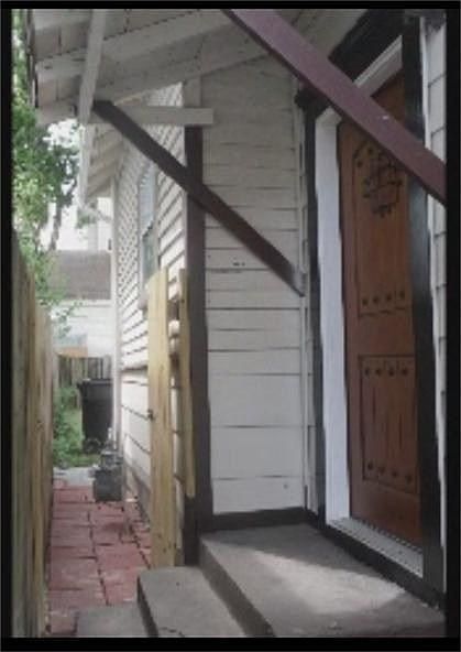 1st image of 1605 Saint Charles St