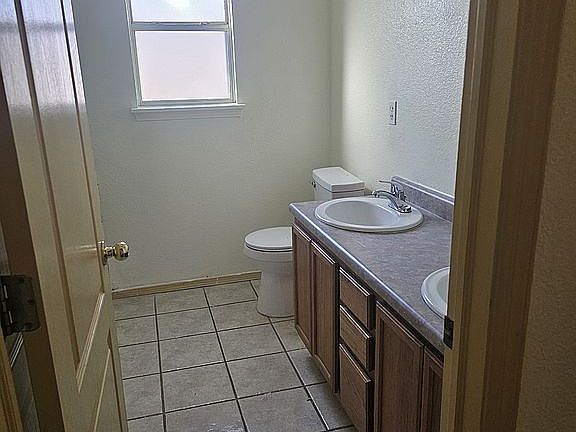 5th image of 676 Cedardale Loop