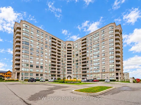 9015 Leslie St #305, Richmond Hill, ON L4B 4J8