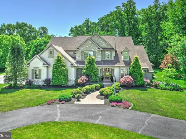 314 Deerfield Dr, East Earl, PA 17519