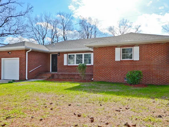 719 Durham Ave, Chesapeake, VA 23320