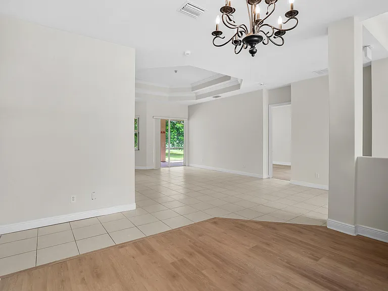 1092 SW Majorca Ave — Photo 12