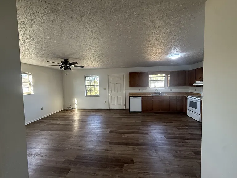 6920 E Andrew Johnson Hwy #12 — Photo 2