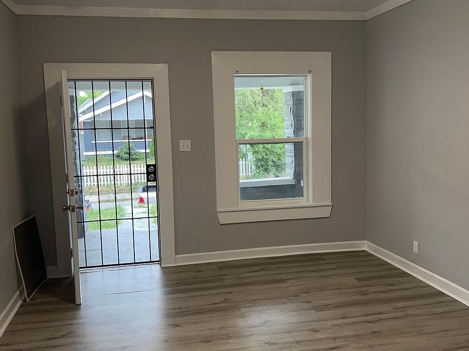1st image of 318 Eastern Ave #2