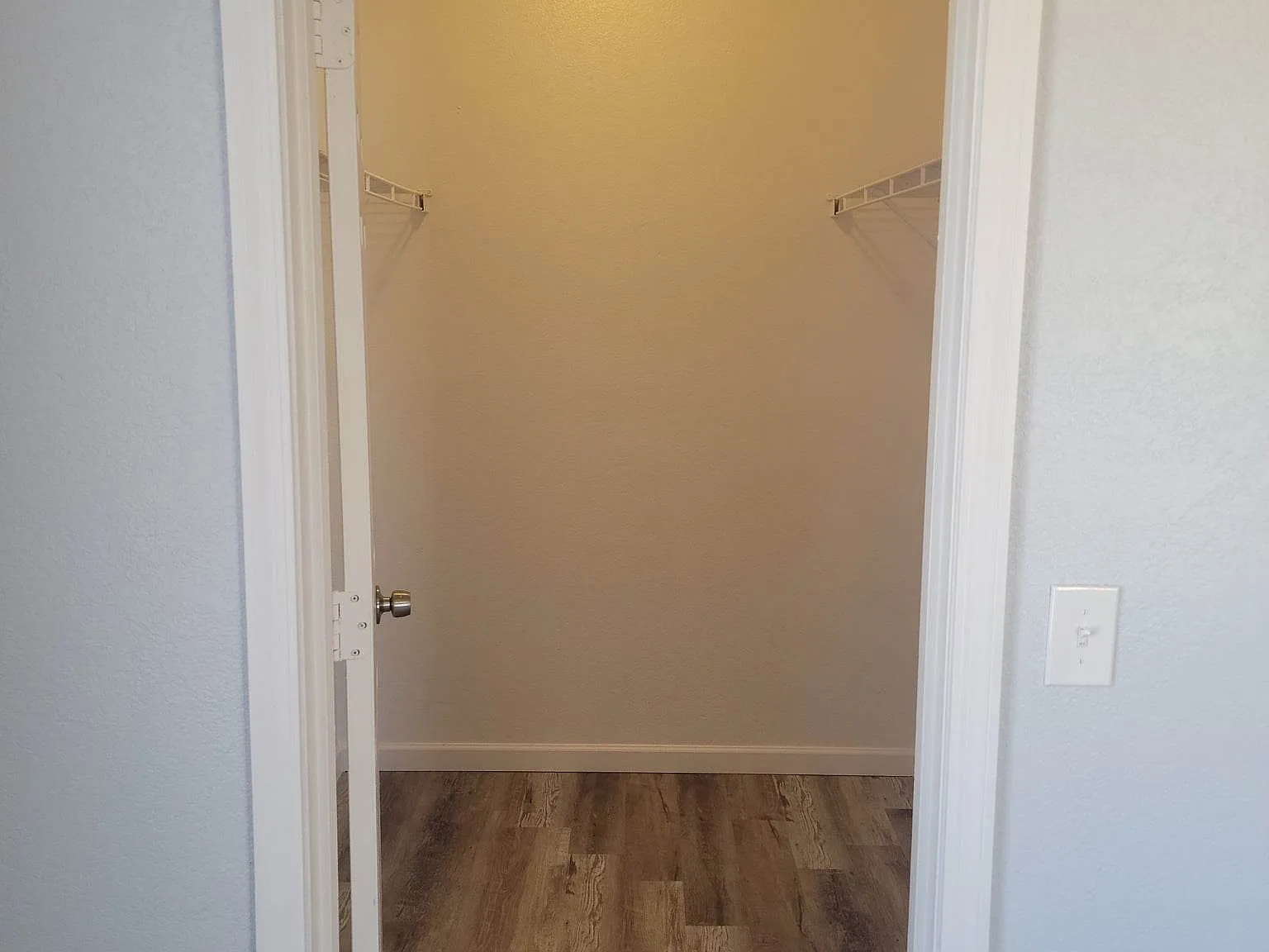 4 bed, 1464 sqft, $2,100 — Photo 3