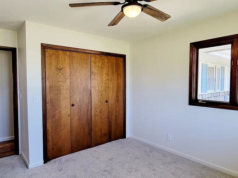 4194 Saint Catherine Rd — Photo 15