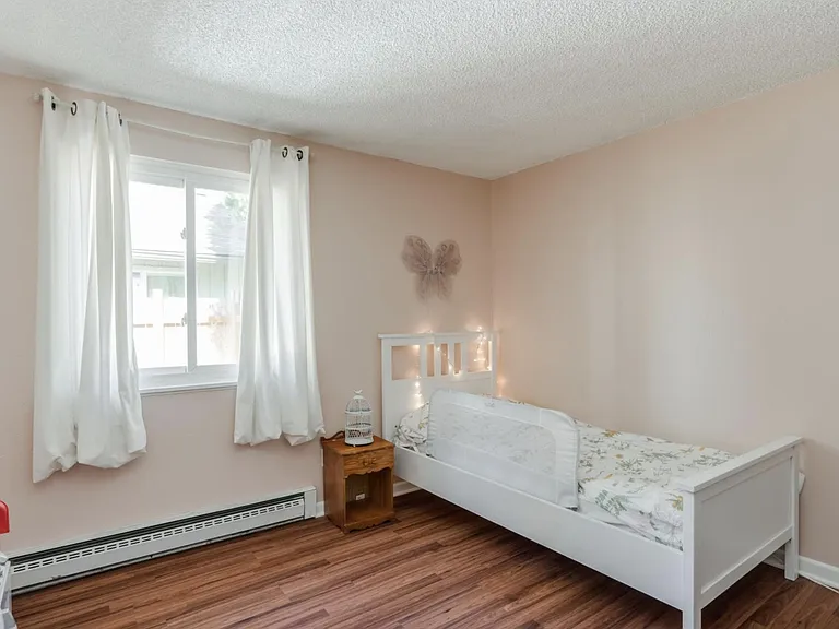 18451 NW Tara St — Photo 6